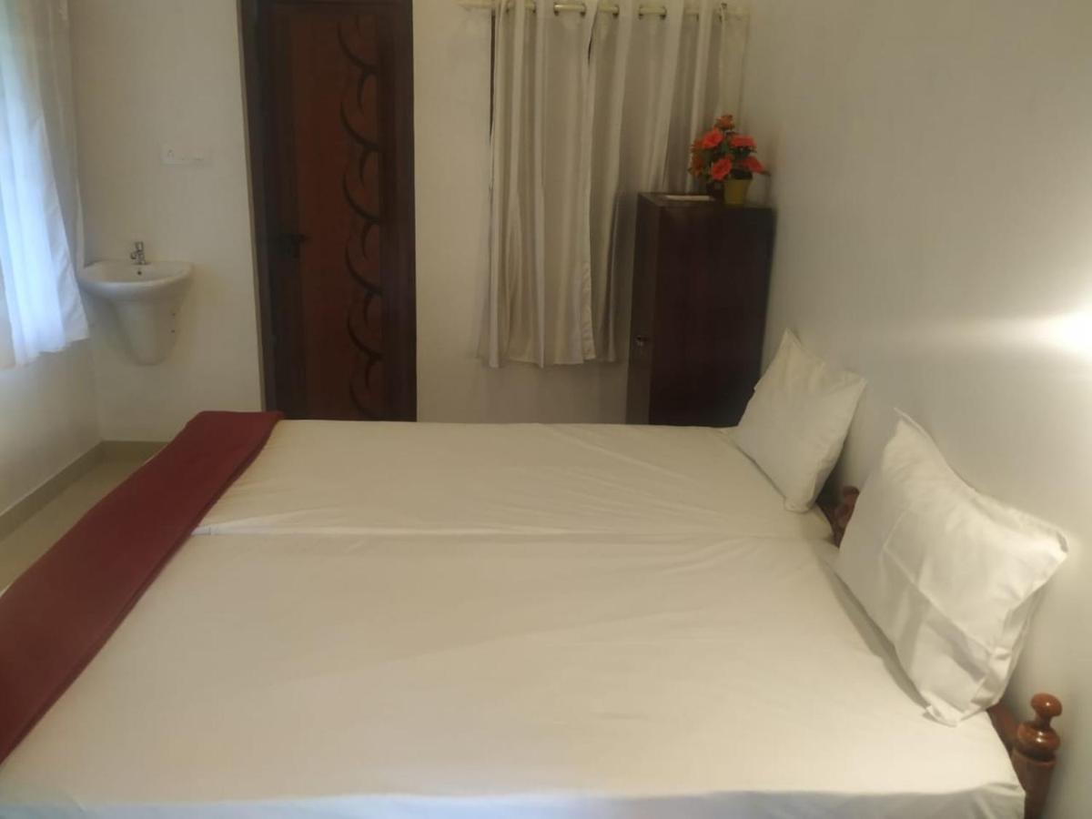 Vintage Inn Homestay Cherai Beach Exterior foto